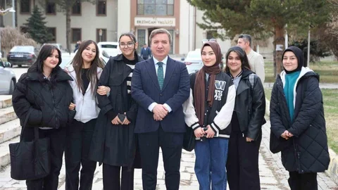 Erzincan'da Gençlere Umut Mesajı