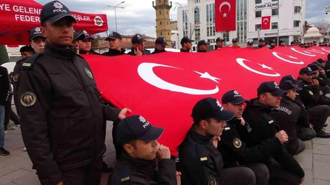 Yozgat’ta Bayrak Yürüyüşü Coşkuyla Gerçekleşti