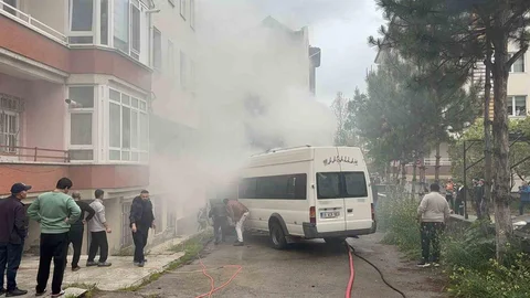 Çorum'da Kamelya Yangını Araçları Tehdit Etti