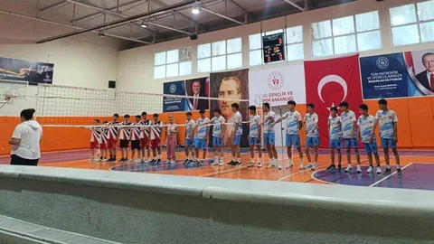 Selendi'de Voleybol Turnuvası Başarıyla Tamamlandı