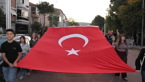 Kula'da 19 Mayıs Kutlamaları Renkli Geçti