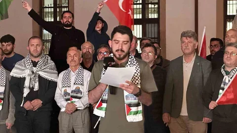 Sakarya'da Küresel Sumud Filosu'na Destek Gösterisi