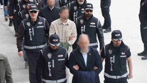 Tepebaşı'nda 15 Şüpheli Tutuklandı