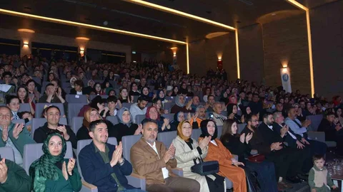 Çorum'da Gençlik Korosu Konseri