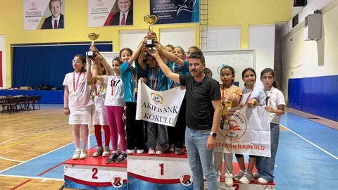 Nazilli Kızları Satrançta Şampiyon Oldu
