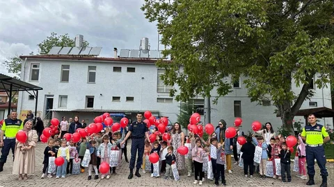 Bilecik'te Öğrencilere Köpek Timleri Gösterisi