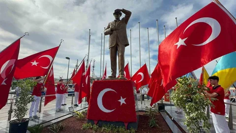 Marmaris'te 19 Mayıs Bayramı Coşkusu