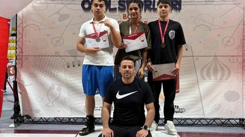 Aydınlı Sporcular Şampiyonadan Üç Madalya İle Döndü