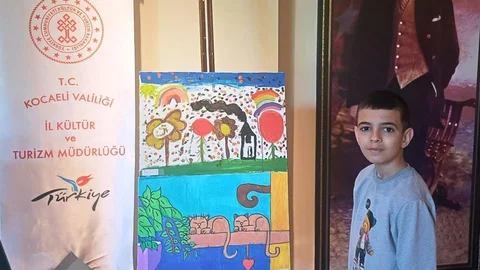 Kocaeli'de Özel Sporcu Salih'in Resim Sergisi