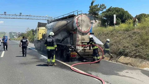 Tekirdağ'da Kamyon Yangını Paniğe Neden Oldu