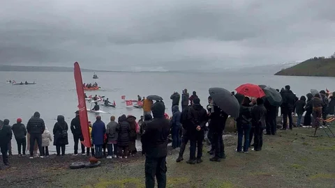 Çıldır'da Su Sporları Gösterisi Yapıldı
