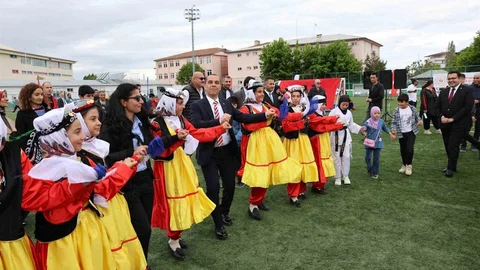 Iğdır'da Coşkulu Bayram Kutlaması