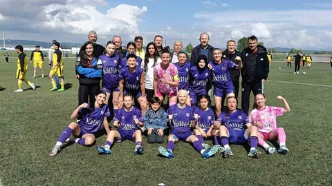 Tavşanlı Akıncılarspor Kadın Takımı İkide İki Yaptı