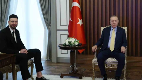 Cumhurbaşkanı Erdoğan Alperen Şengün’ü kabul etti