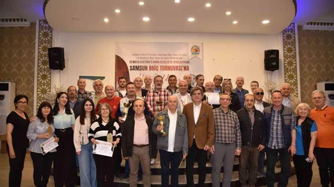 Atakum’da Briç Turnuvası Yapıldı
