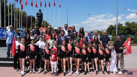 Tuzla’da 19 Mayıs Coşkusu Yaşandı