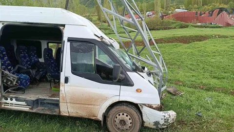 Hakkari'de Minibüs Kazası