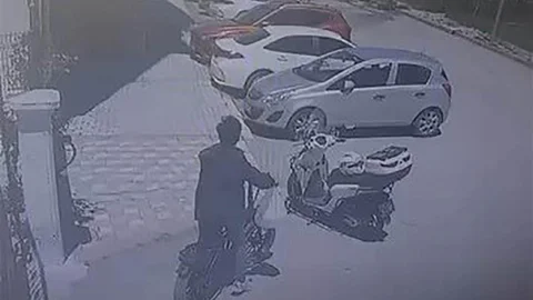 Motosiklet Kaskı Hırsızlığı Elazığ'da Yaşandı