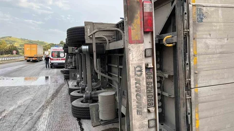 Balıkesir'de Tır Kazası: 1 Yaralı