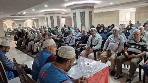 Erzincan'da Hacı Adaylarına Eğitim Verildi