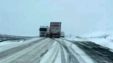 Kar ve Tipi Ardahan'ı Vurdu