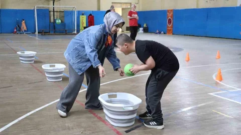 Eskişehir'de Hentbol Projesi Başarıyla Devam Ediyor