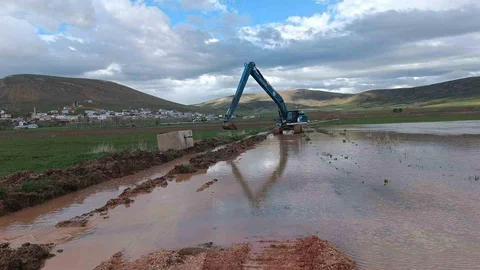 Demirözü'nde Su Seviyesi Yükseldi