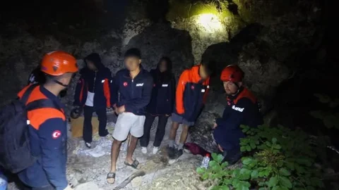 İzmir'de Kaybolan Gençler Bulundu