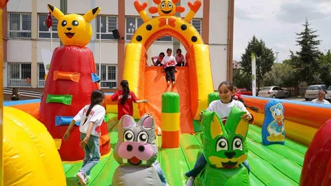 Şehitkamil'de Renkli Çocuk Şenliği