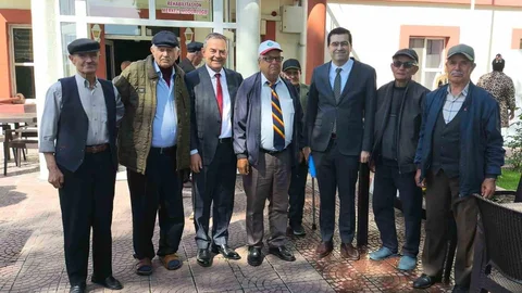 Kırklareli Huzurevi'nde Yaşlıların Hikayeleri Dinlendi