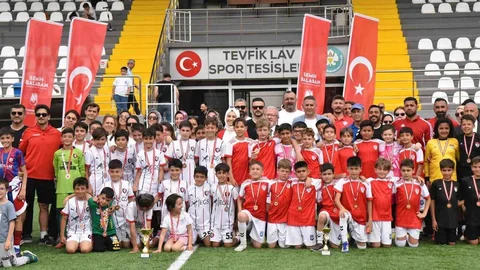 Minikler 19 Mayıs Ruhunu Yaşattı