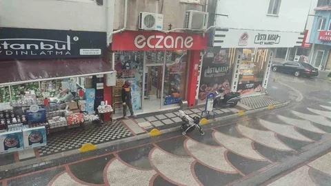 Keşan’da Sağanak Yağış Hayatı Olumsuz Etkiledi