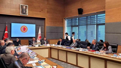 Okul Saldırılarını Araştıracak Komisyon Şanlıurfa’ya Gidiyor
