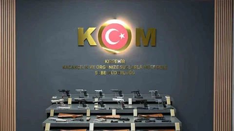 Kırşehir'de Kaçak Silah Operasyonu Yapıldı