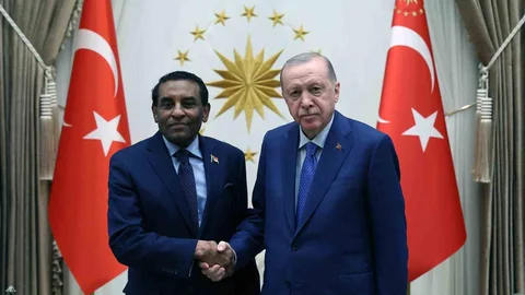 Cumhurbaşkanı Erdoğan Sudan Başbakanı İdris’i Kabul Etti