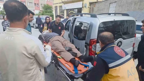 Kütahya'da Direksiyon Başında Rahatsızlık Geçiren Sürücü Kaza Yaptı