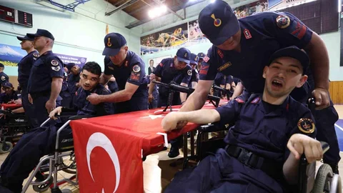 Aksaray'da Özel Gençlerin Askerlik Heyecanı