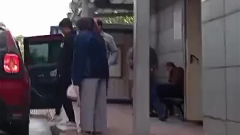Bursa'da Kamyonet Altında Kaldılar