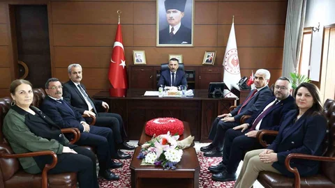 Zonguldak SGK Heyetinden Vali'ye Ziyaret Gerçekleşti