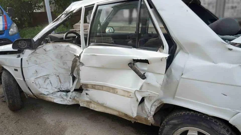 Otomobil Tıra Çarptı, Tır Şoförü Fenalaştı