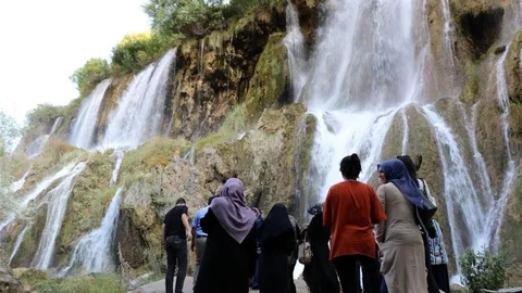 Erzincan'da Girlevik Şelalesi Coştu