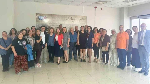 Ege'de MS Hasta Okulu Açıldı