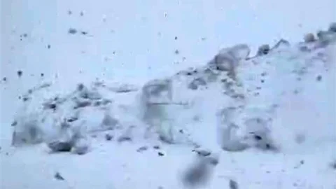 Hakkari'de Mayıs Ayında Kar Yağdı