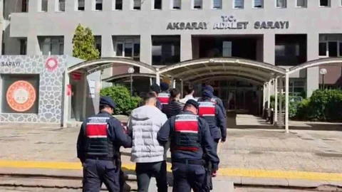 Uyuşturucu Tacirleri Aksaray'da Yakalandı
