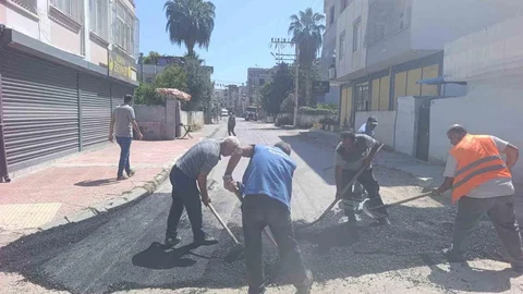 Mersin'de Asfalt Yama Çalışmaları Sürüyor
