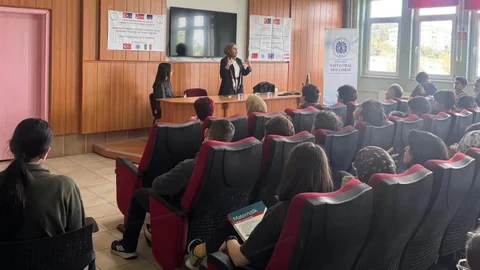 Kütahya'da Fen Lisesi Öğrencilerine Avukatlık Tanıtıldı