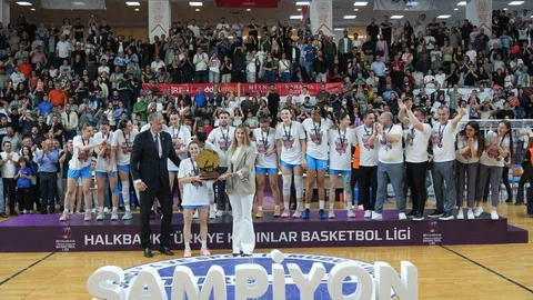 Turgutlu Kadın Basketbol Takımı Süper Lig'e Yükseldi