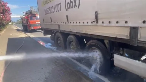 Tır Yangını Antalya'da Kontrol Altına Alındı