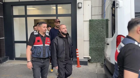 Uyuşturucu Soruşturmasında Gözaltına Alınan Ünlüler Sağlık Kontrolünden Geçti