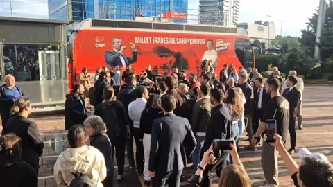 CHP Genel Merkezi'nde Basın Mensuplarına Saldırı